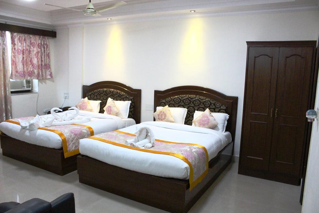 Bodhgaya Regency Hotel Dış mekan fotoğraf