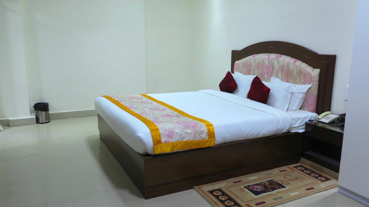 Bodhgaya Regency Hotel Dış mekan fotoğraf